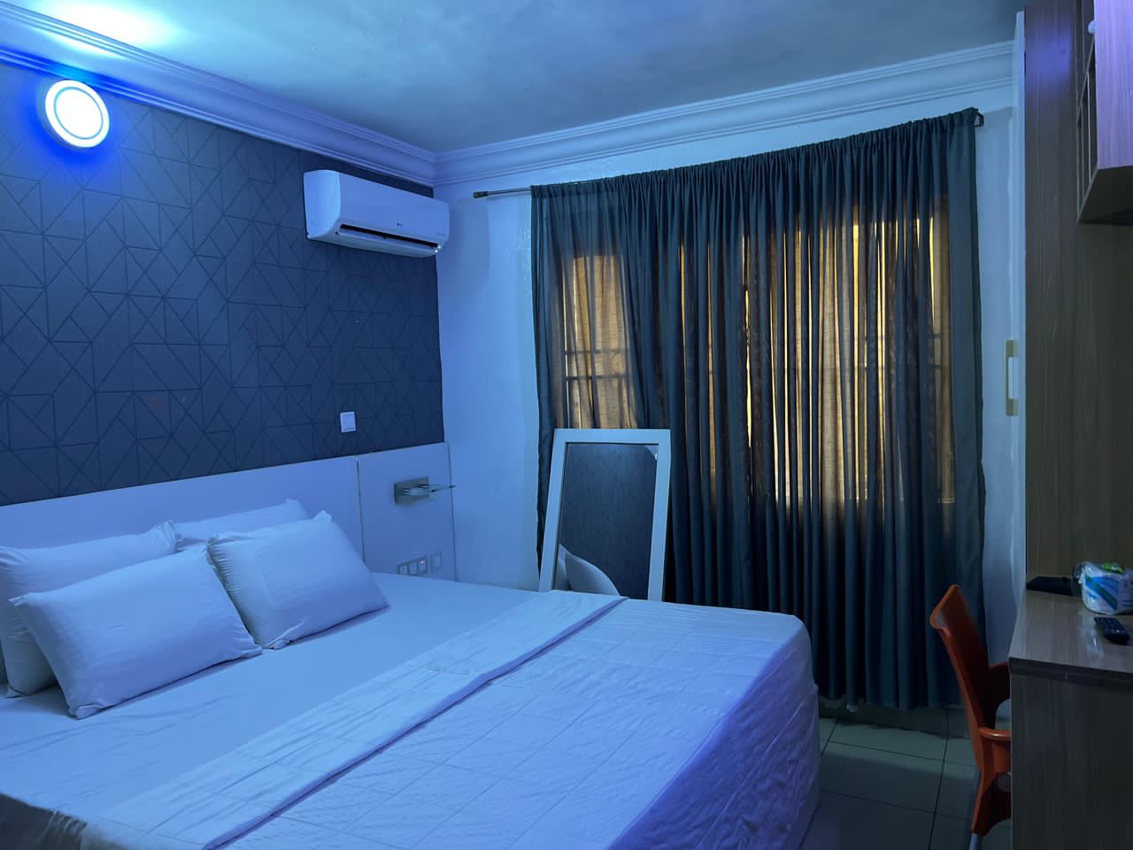 Super Deluxe Room